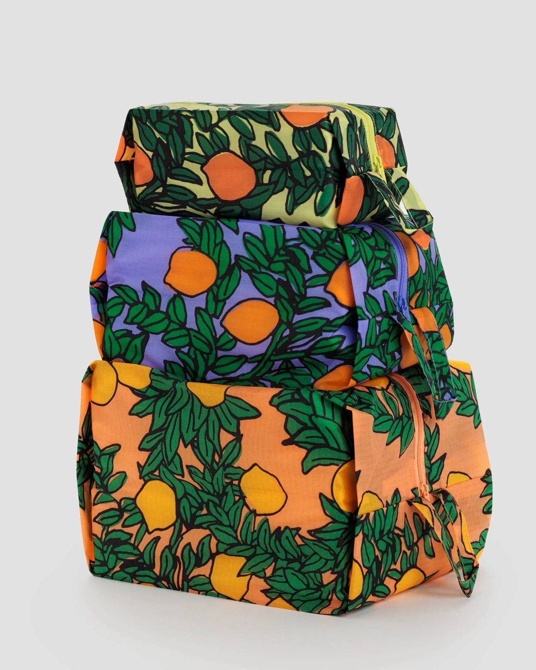 3D oranges and leaves zip packing bags stacked