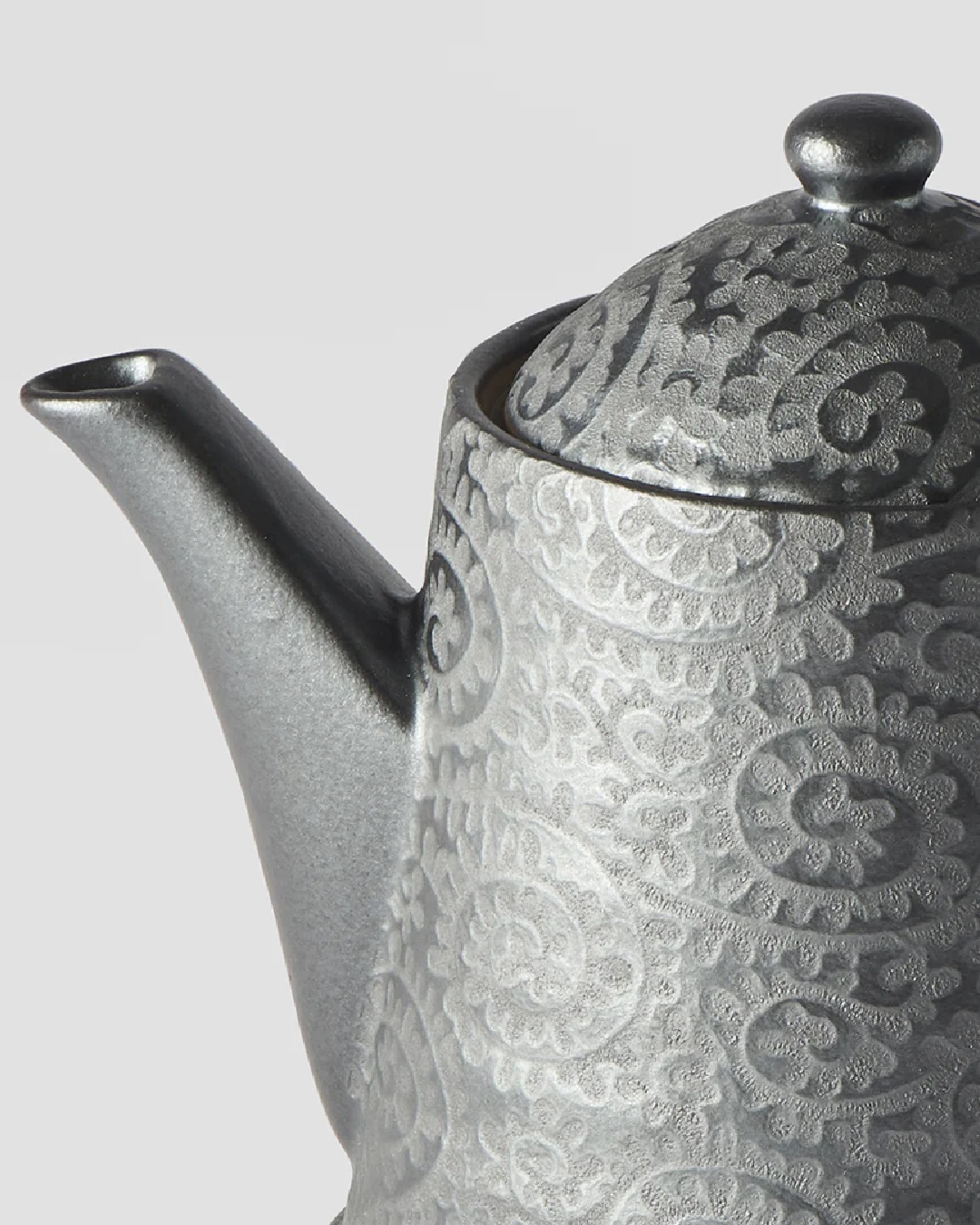 Black scroll teapot