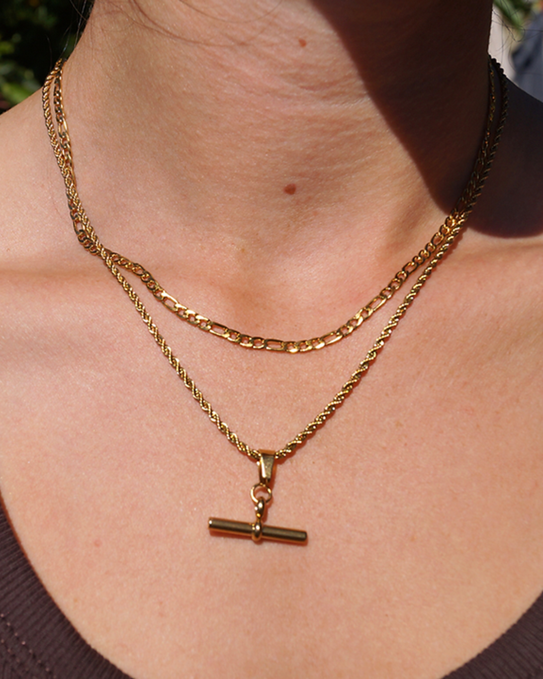 Gold chain necklace