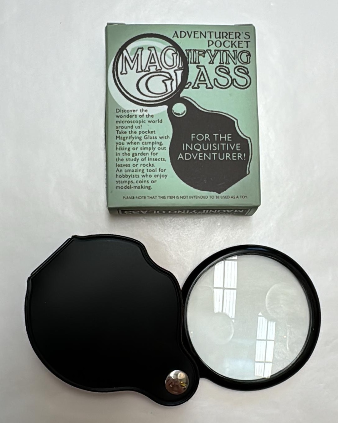 Pocket magnifying glass